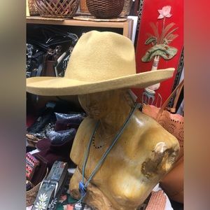 Boho western style hat- with tags, never worn- tan mustard color - large brim